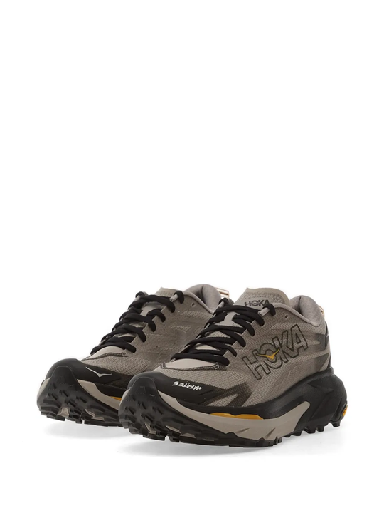 Grey shoes, front view