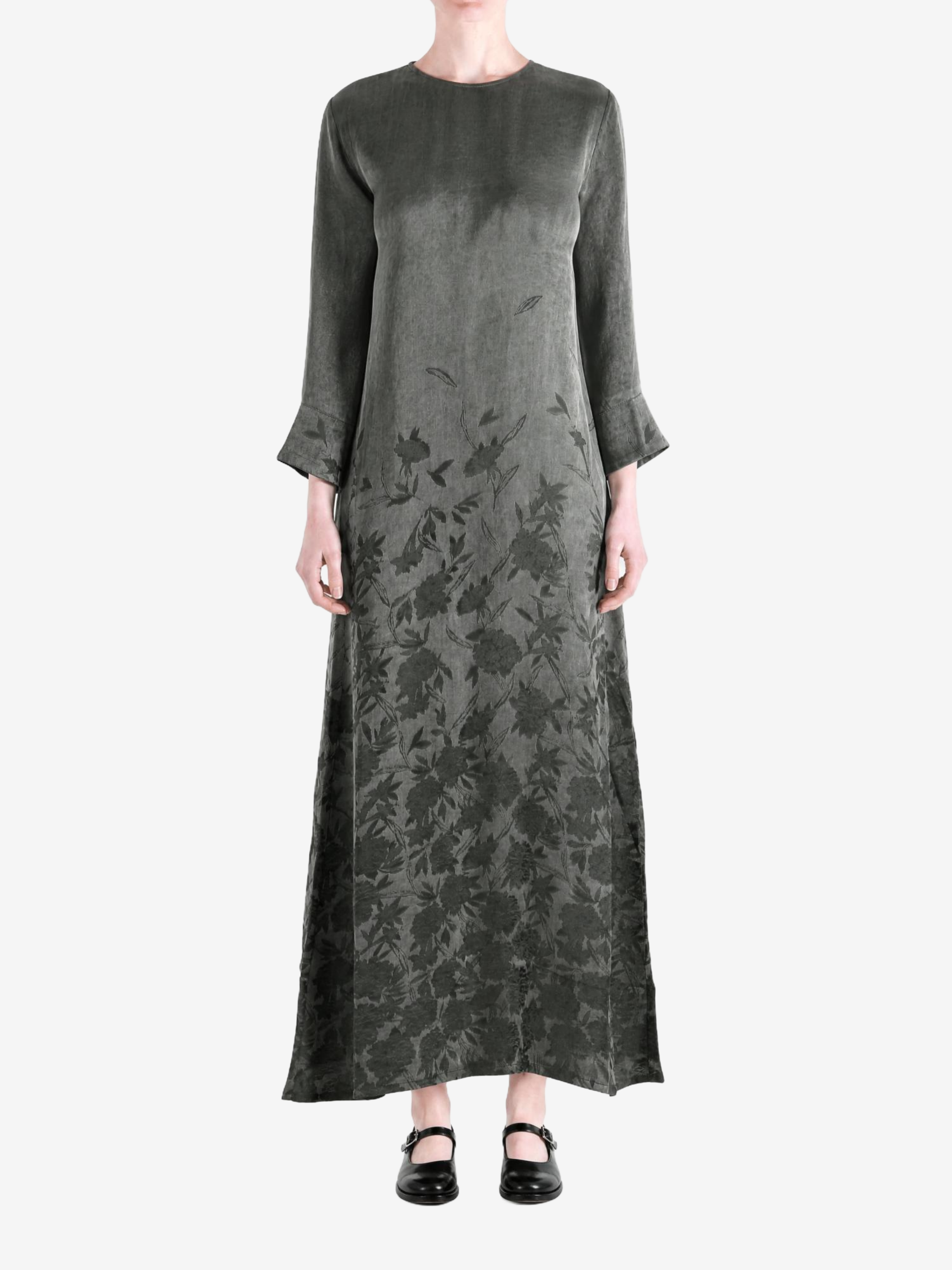 Green dress, full body view