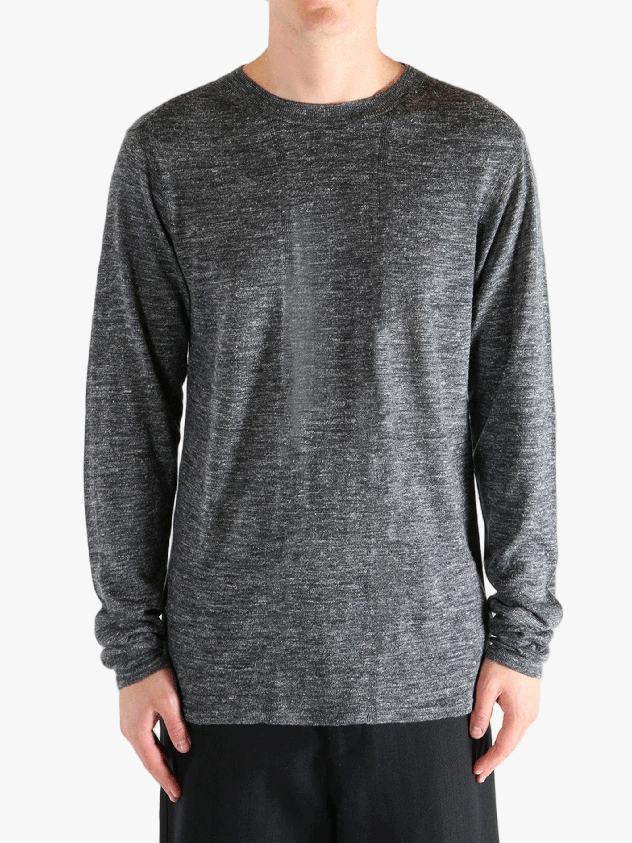 Grey shirt, front view