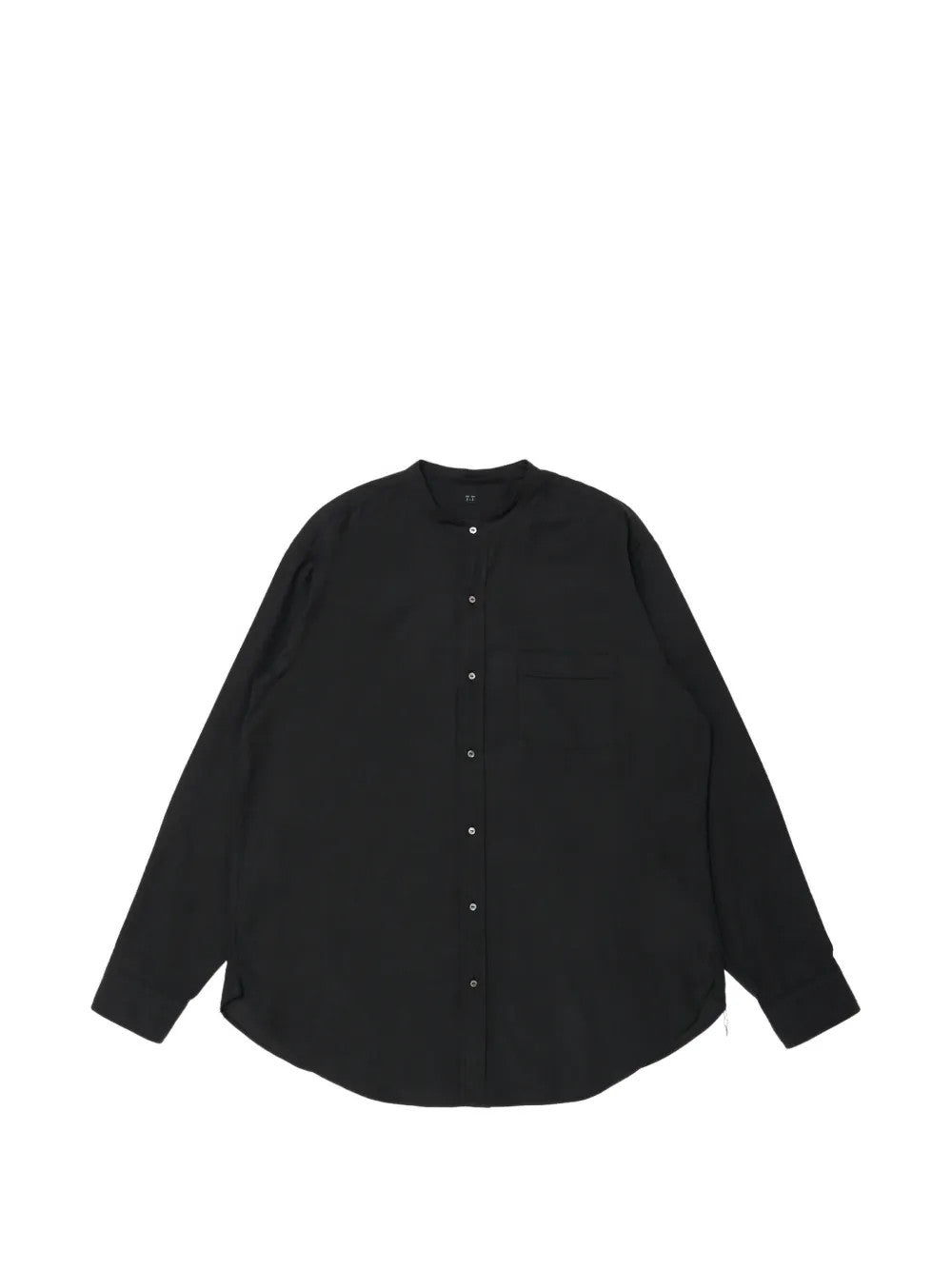 Black shirt, front view