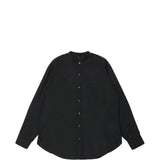 Black shirt, front view