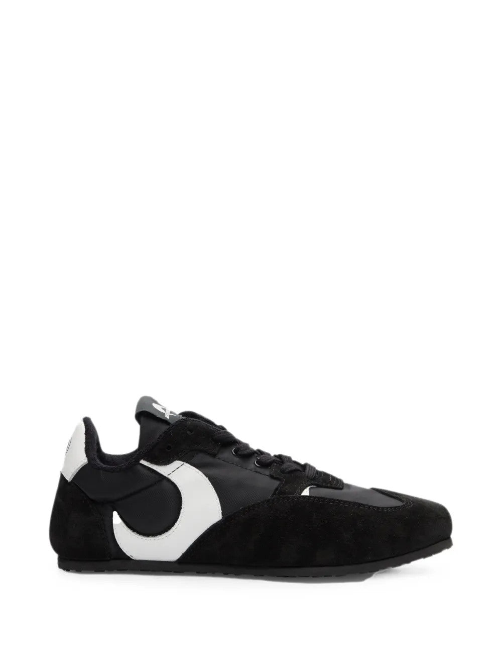 Black shoes, front view