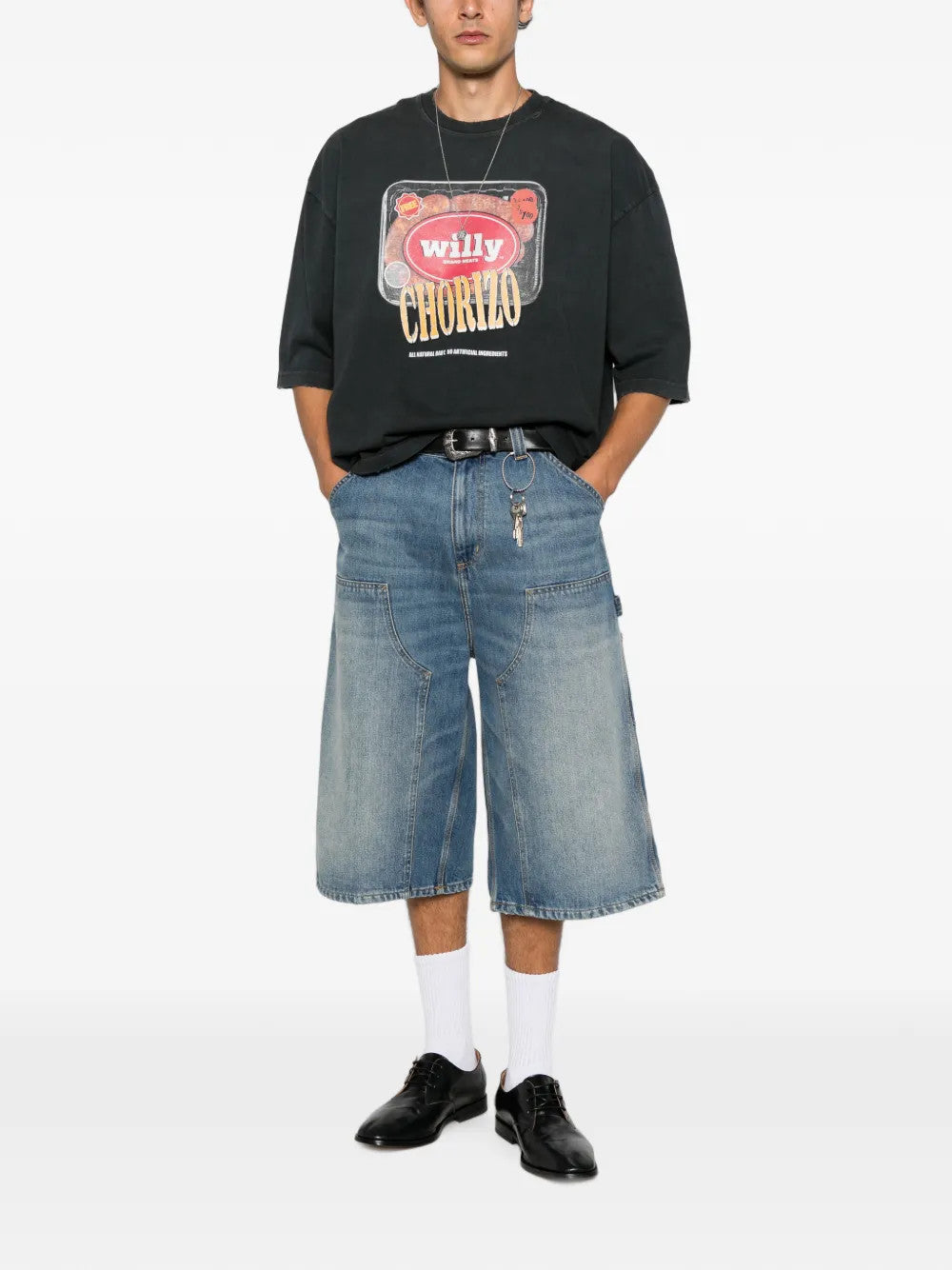 Black t-shirt, full body view