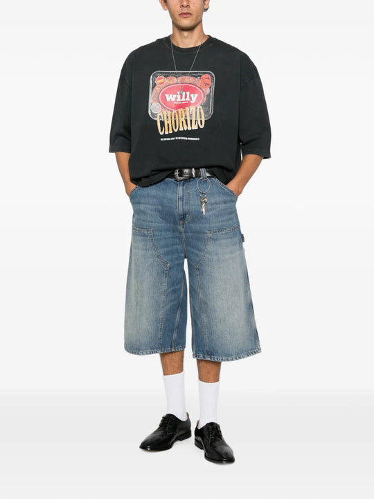 Black t-shirt, full body view