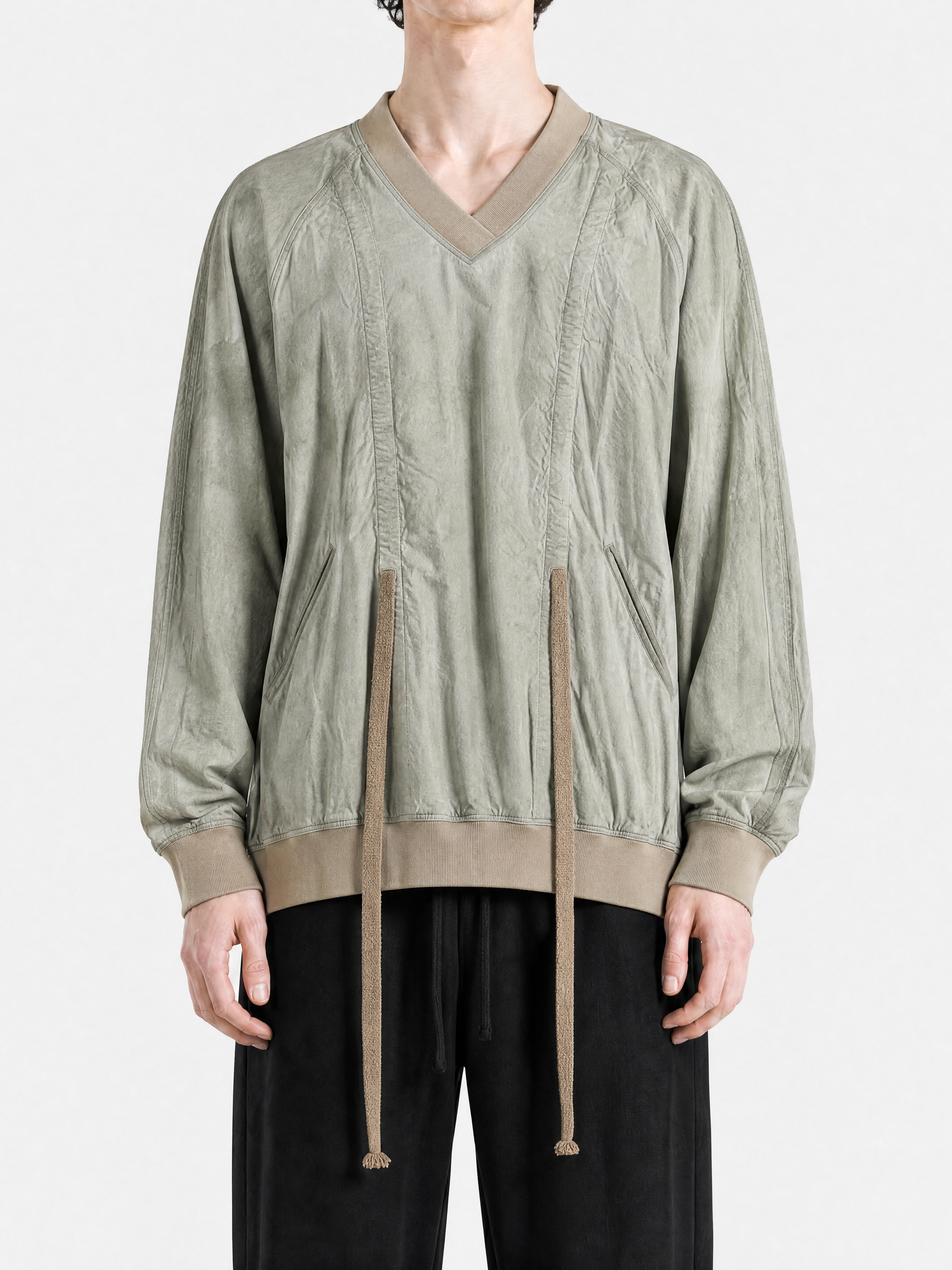 Green shirt, full body view