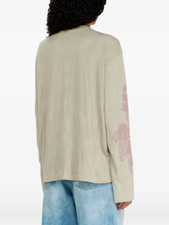 Tan t-shirt, full body view