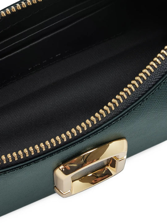 Close up of Green bag, showing detail
