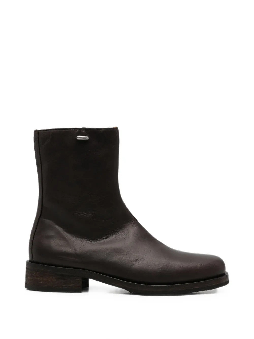 Brown boots, front view