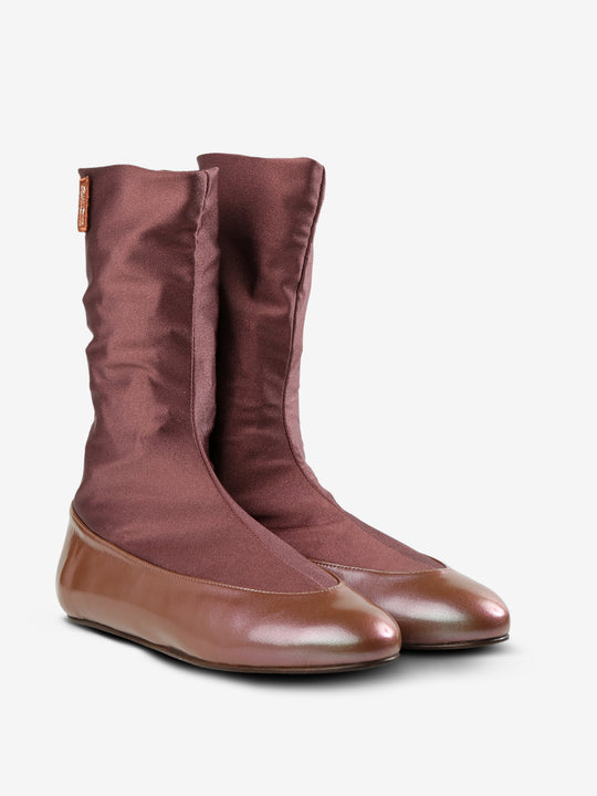 Brown shoes, front view