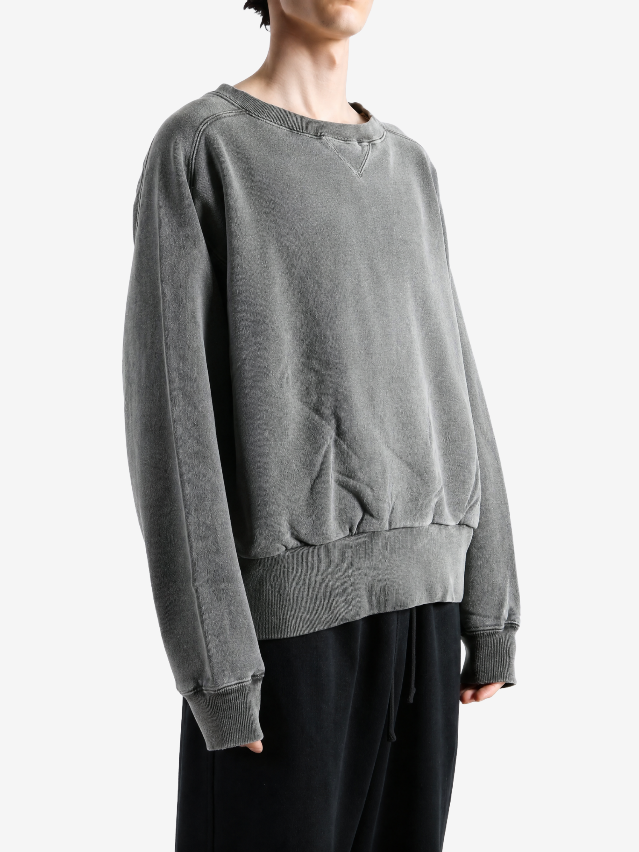 Grey top, front view