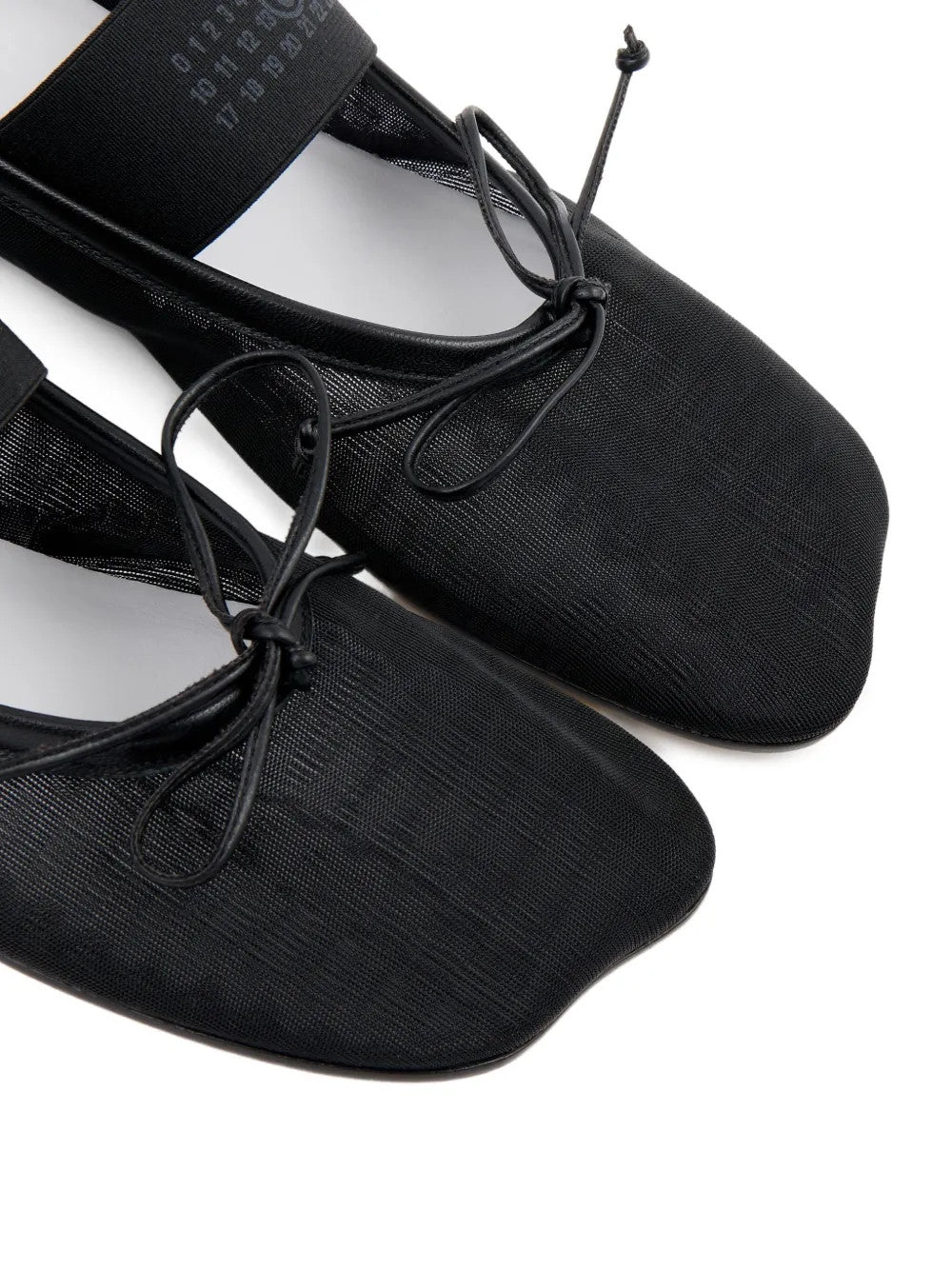 Black shoes, front view