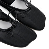 Black shoes, front view