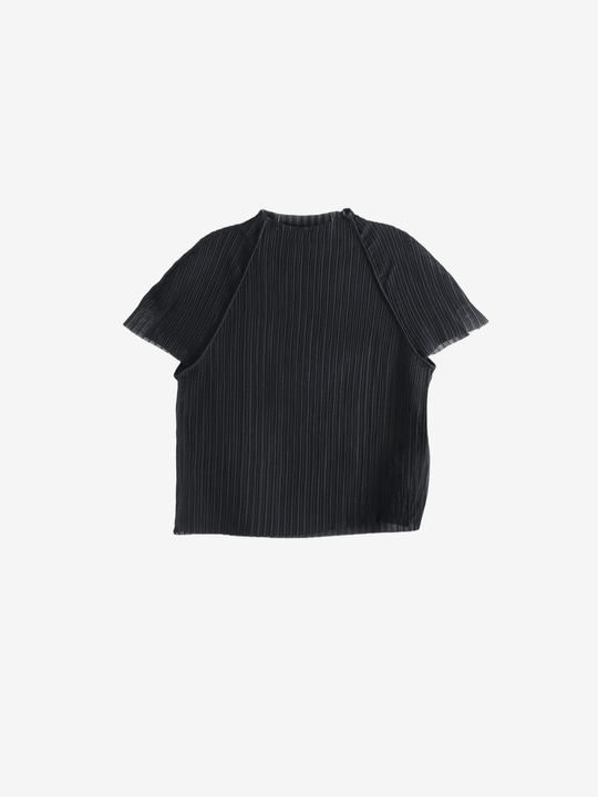 Black top, front view