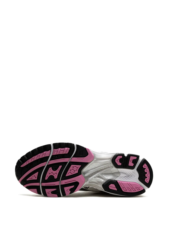 Grey sneakers,bottom view