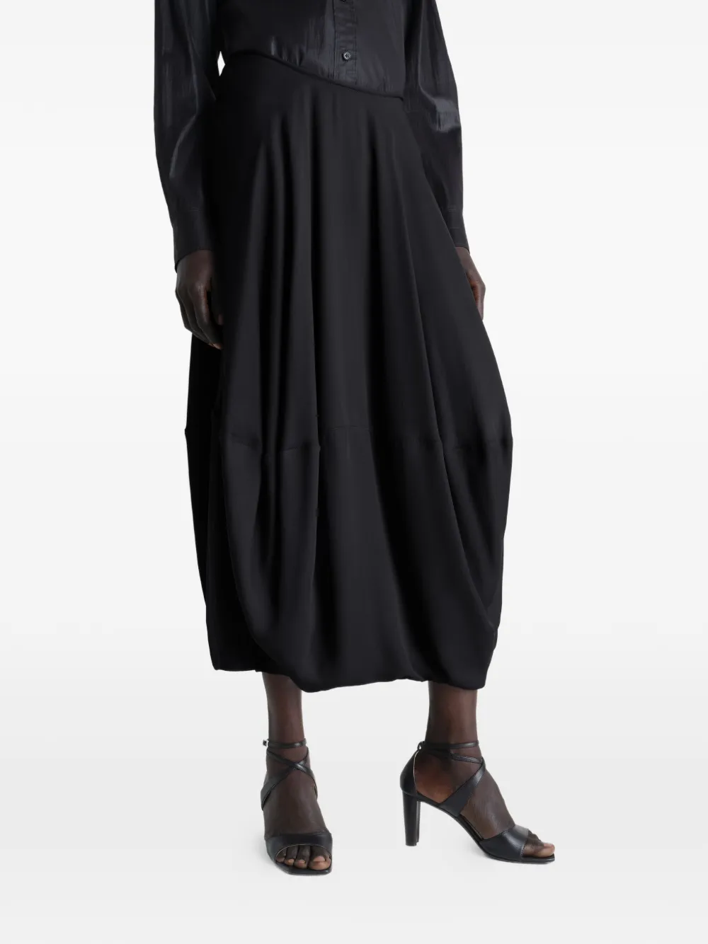 Black skirt, full body view