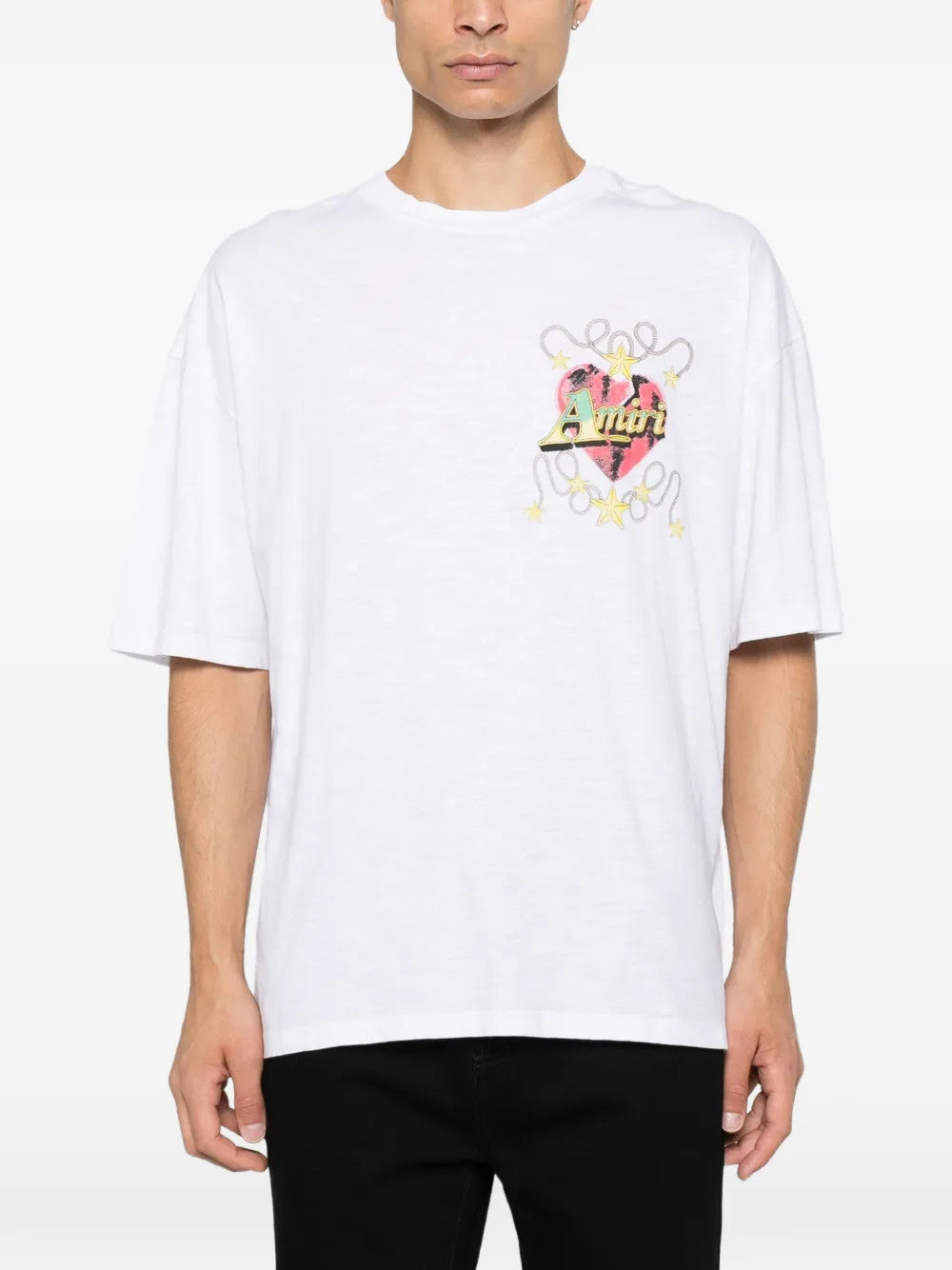 White t-shirt, full body view