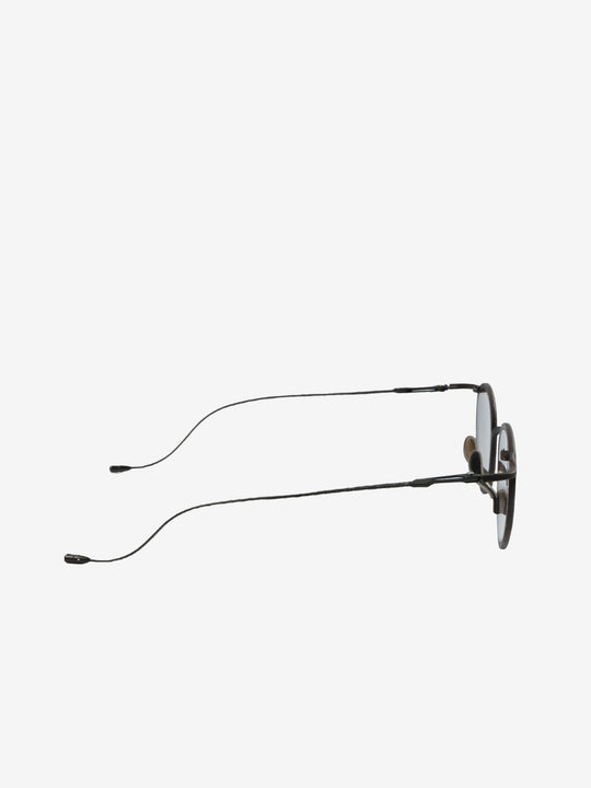 Black sun glasses, side view