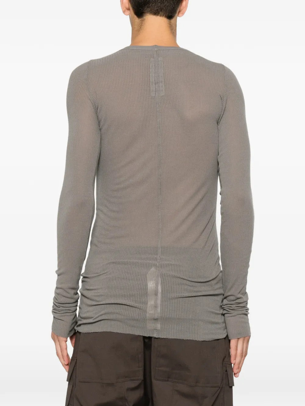 Grey t-shirt, full body view
