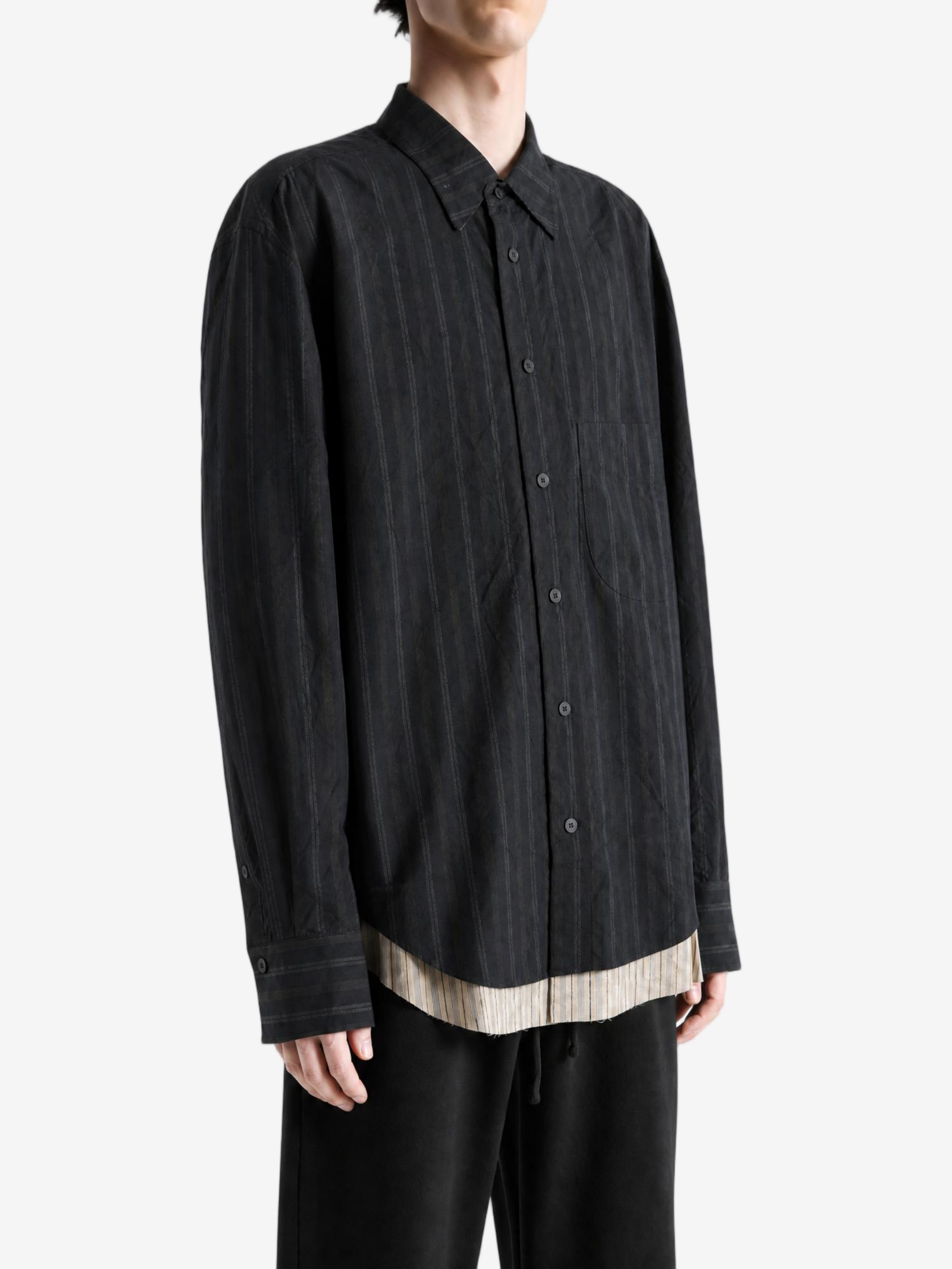 Black shirt, full body view