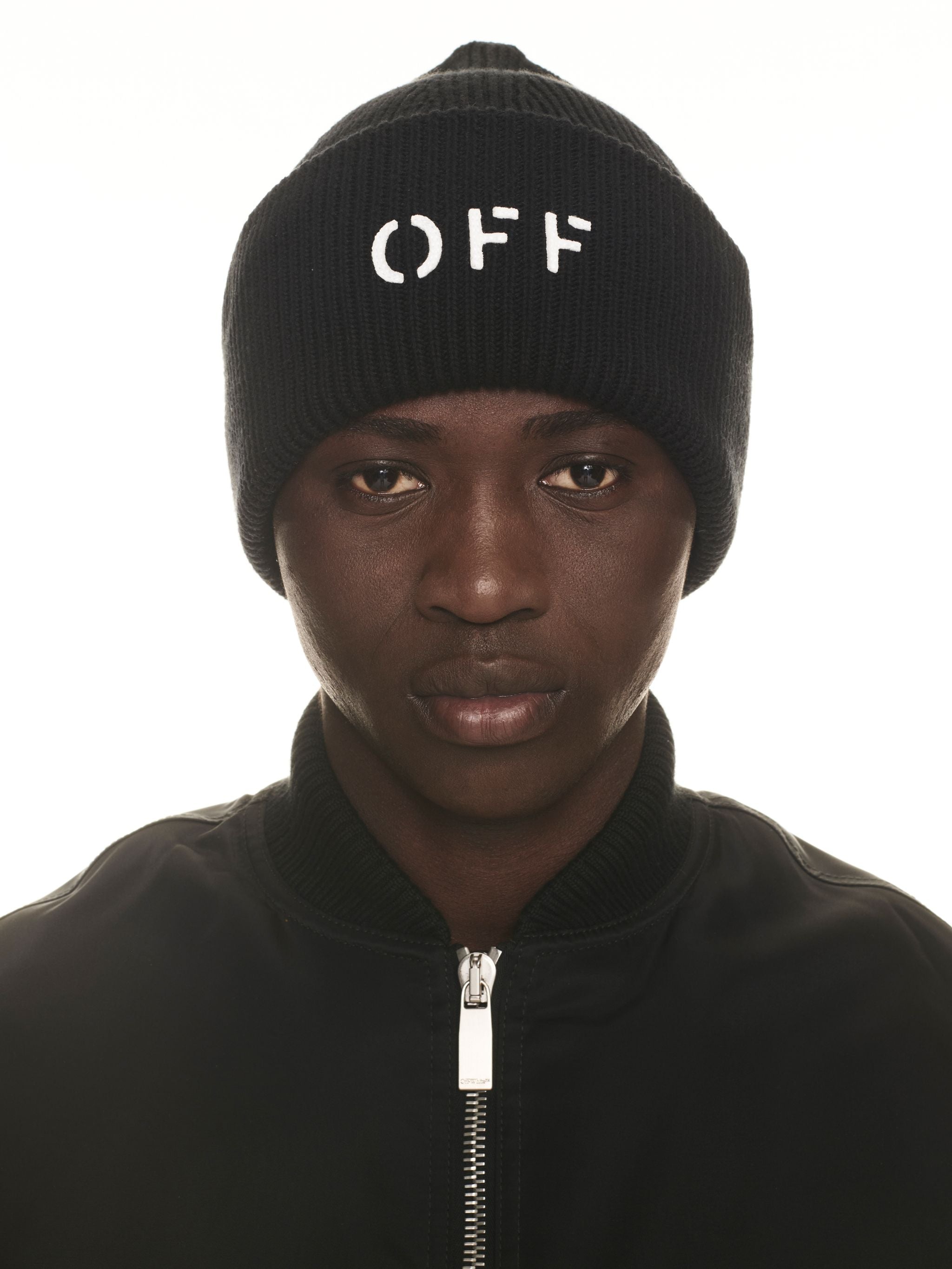 OFF-WHITE Men Off Stamp Loose Knit Beanie – Atelier New York