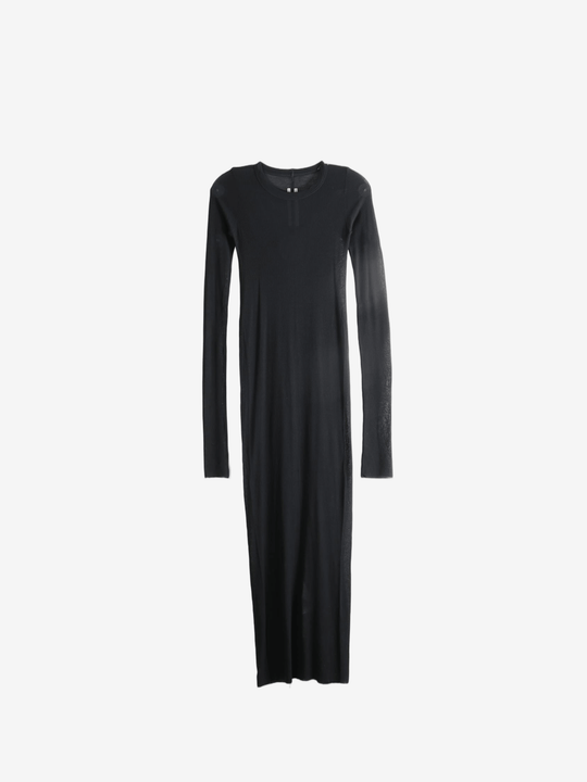 Black dress, front view