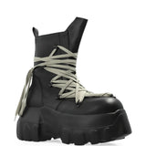 Black shoes, front view