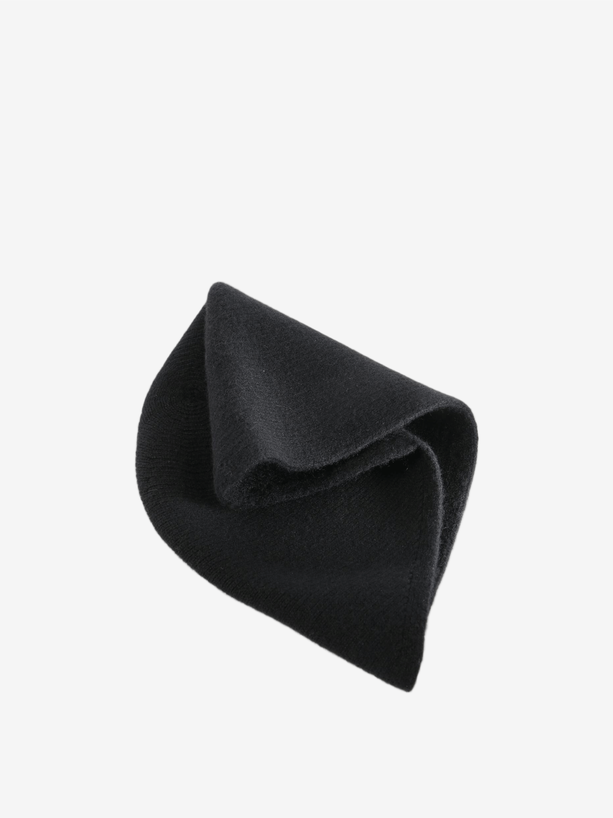 Black hat, front view