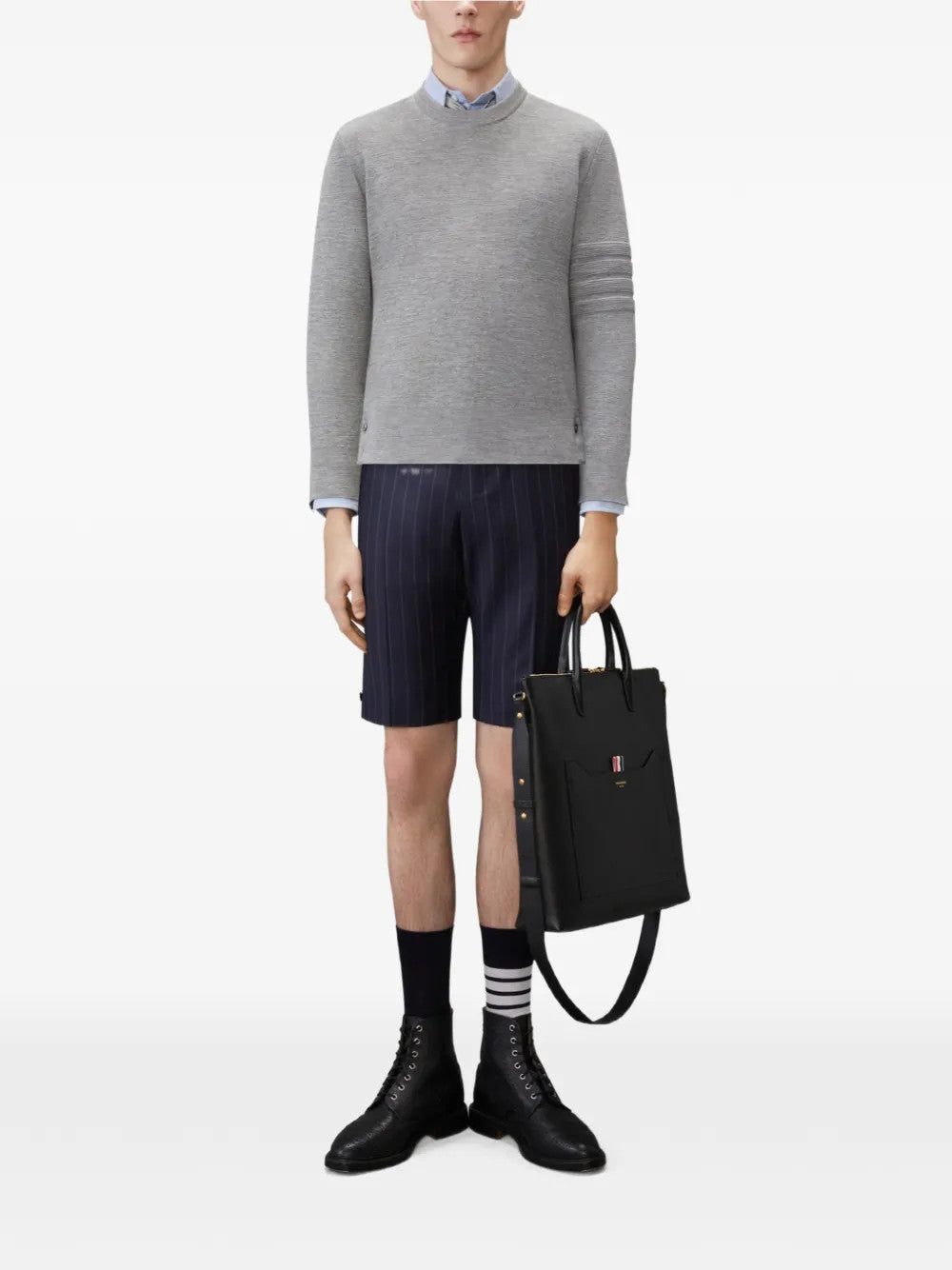 Grey knitwear, front view
