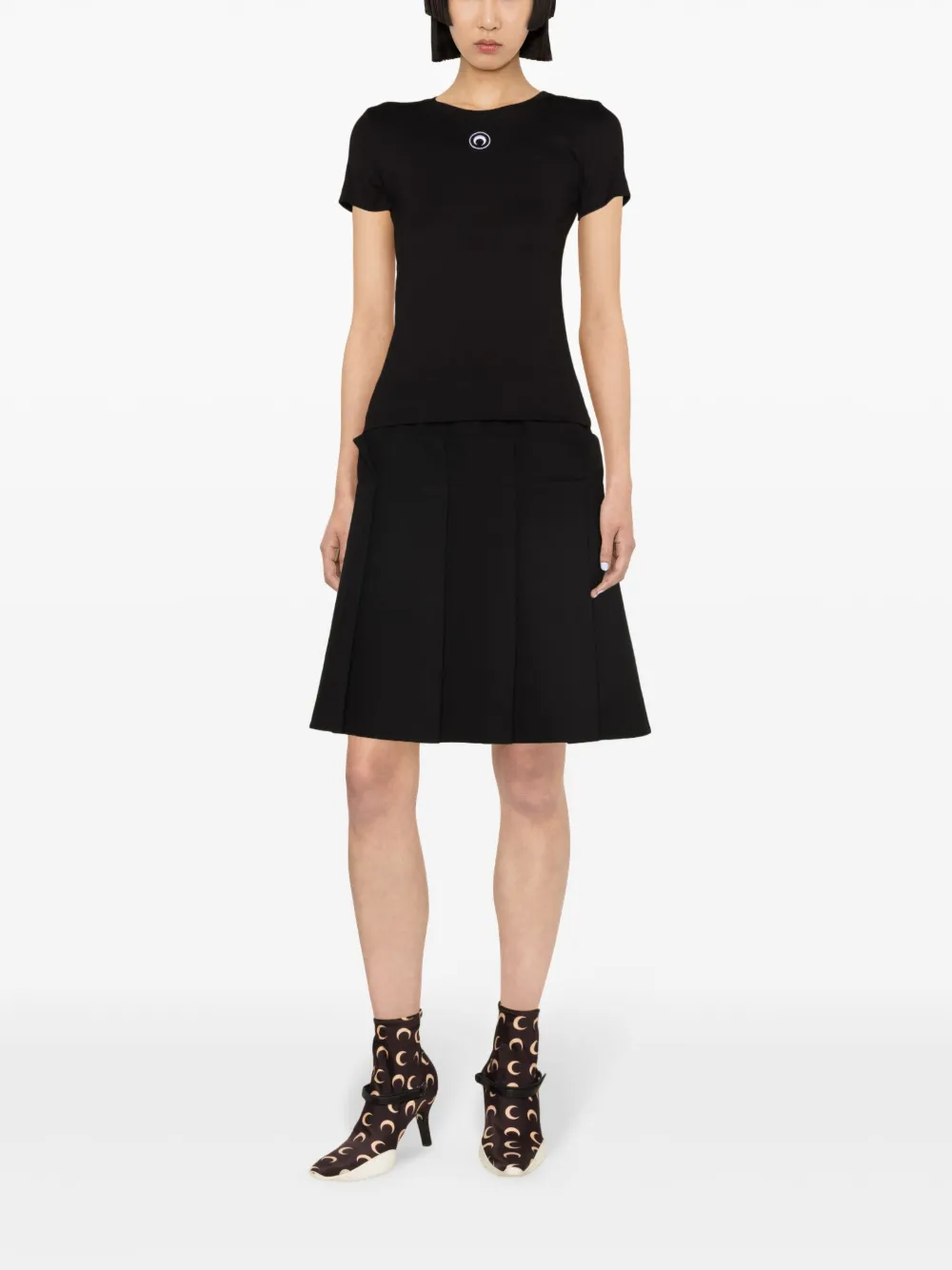 Black t-shirt, full body view