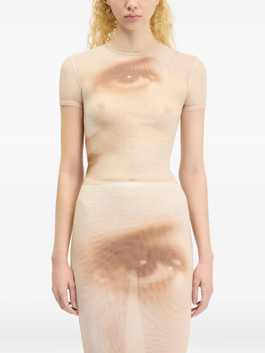 Tan t-shirt, full body view