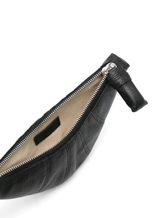 Black accessories, front view