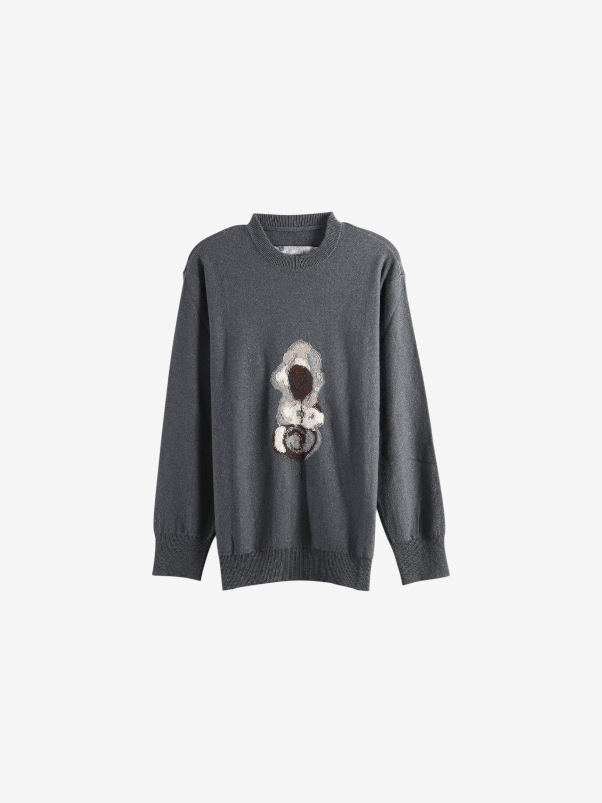 Grey knitwear, front view
