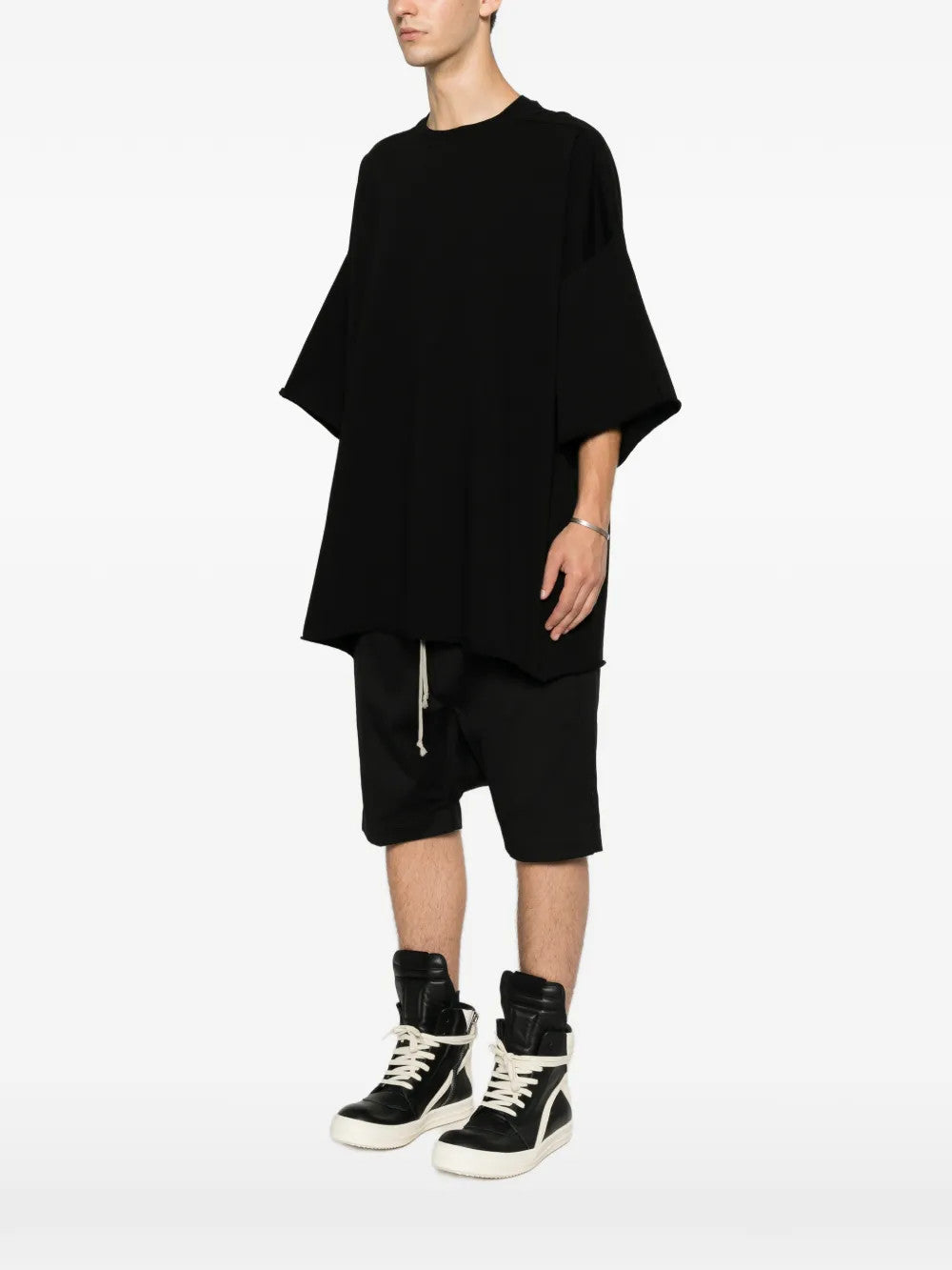 Black t-shirt, full body view