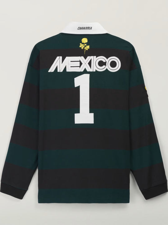 green shirts,back view