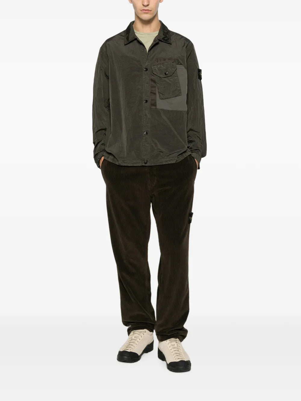 Green shirt, full body view