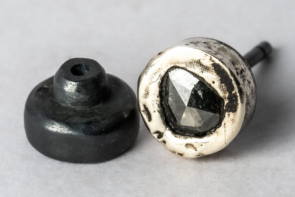 PARTS OF FOUR Stud Earring (0.2 CT, Tiny Faceted Diamond Slab, KA10KW+FCDIA)