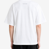 White t-shirt, full body view