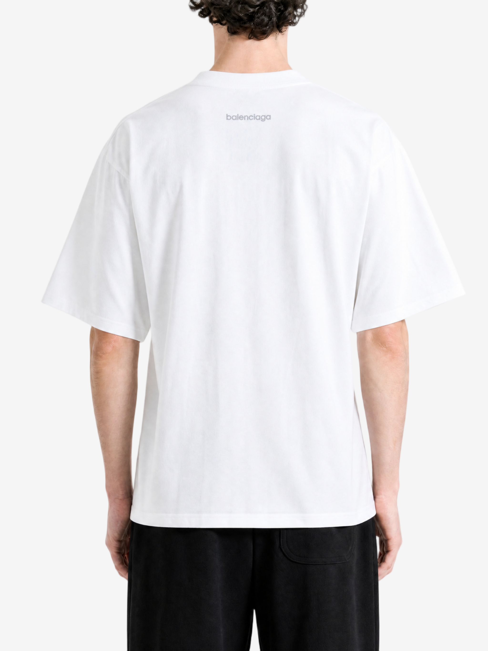 White t-shirt, full body view