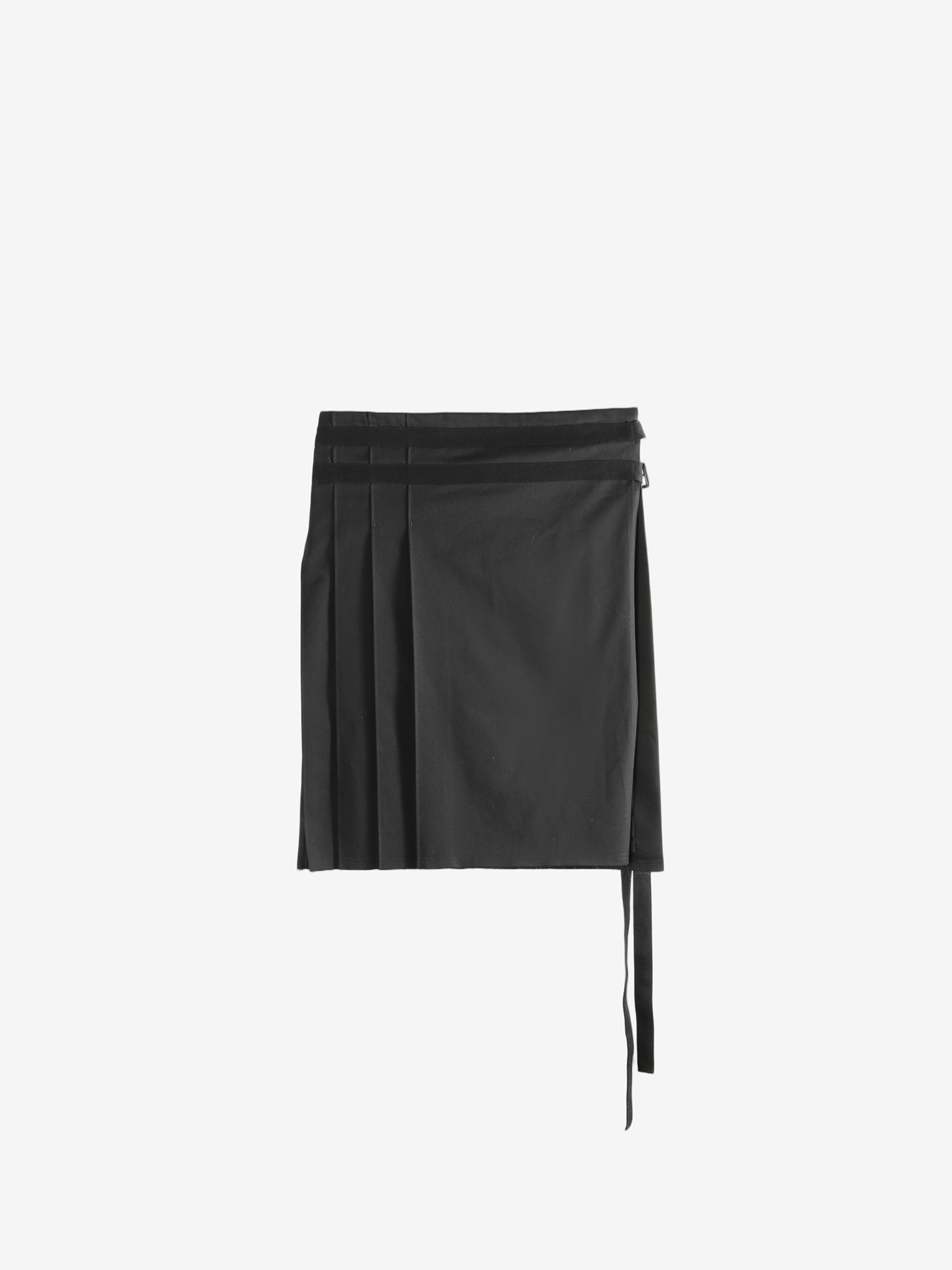 Black skirt, front view