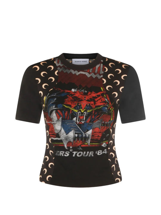 Black t-shirt, front view