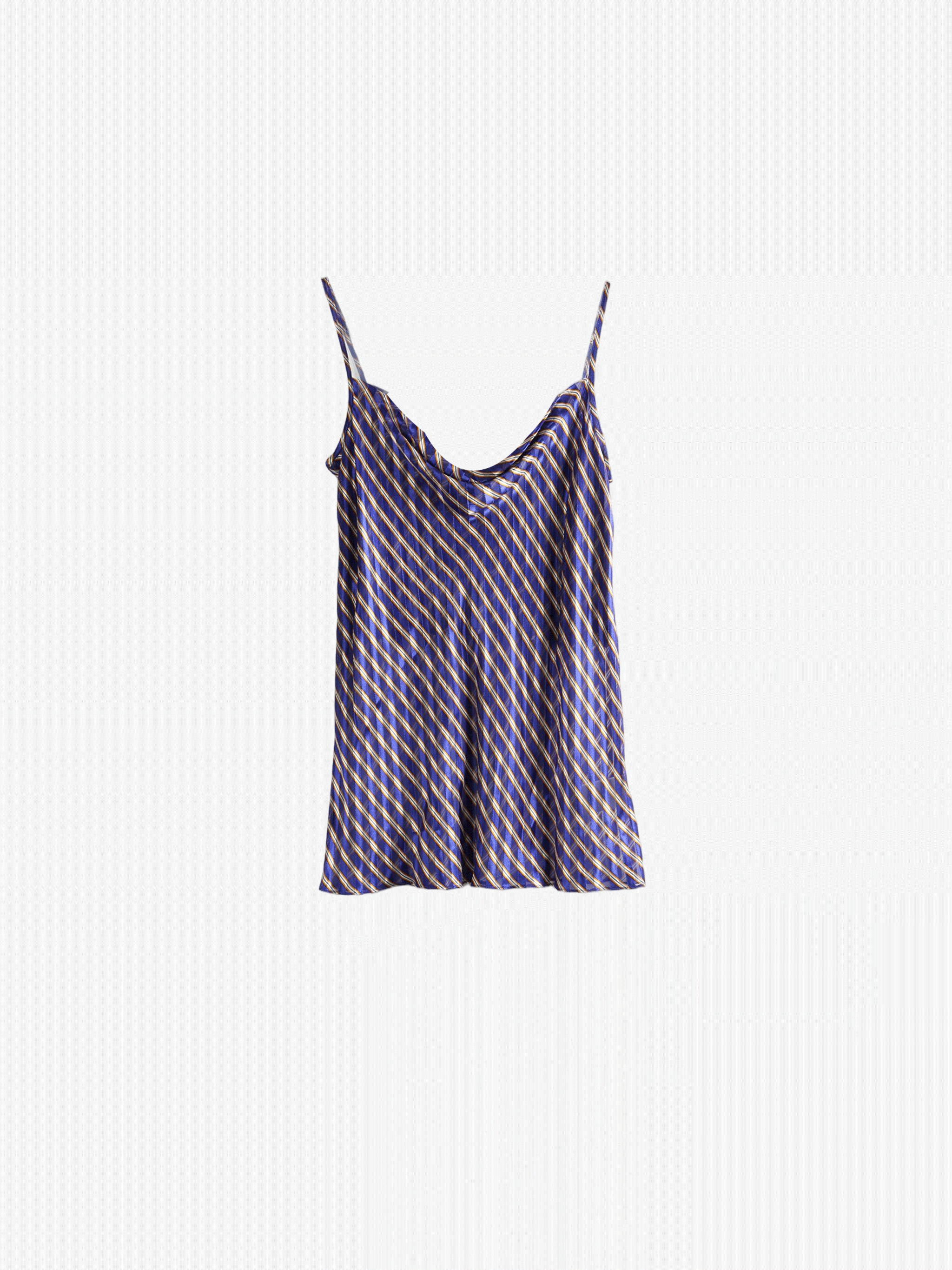 Purple shirt,front view