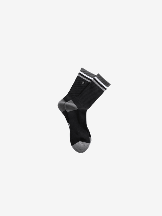 Black accessories, front view