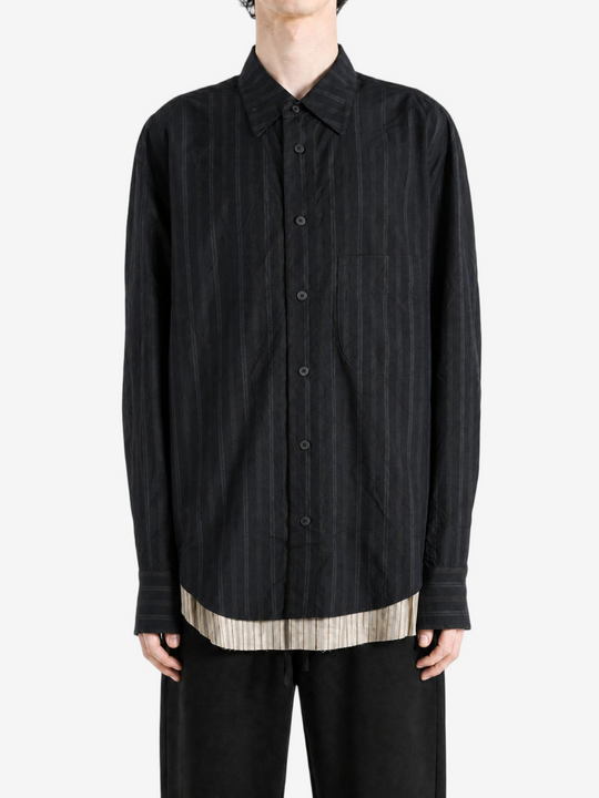 Black shirt, full body view
