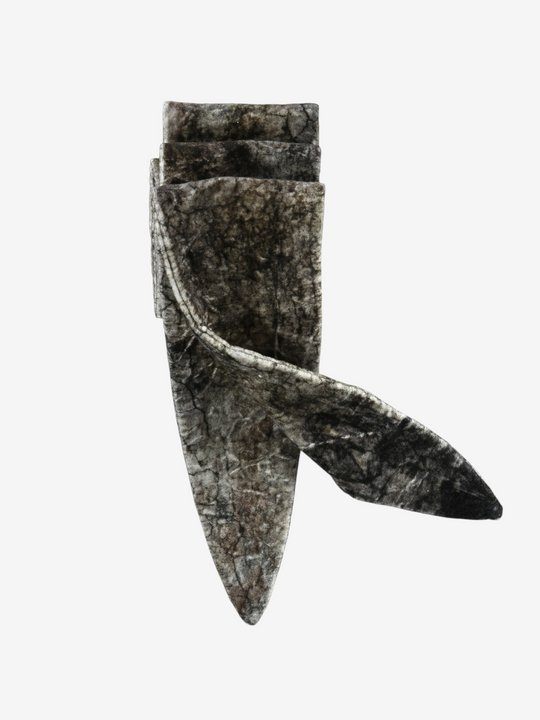 Grey scarf, front view