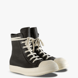 Black shoes, front view