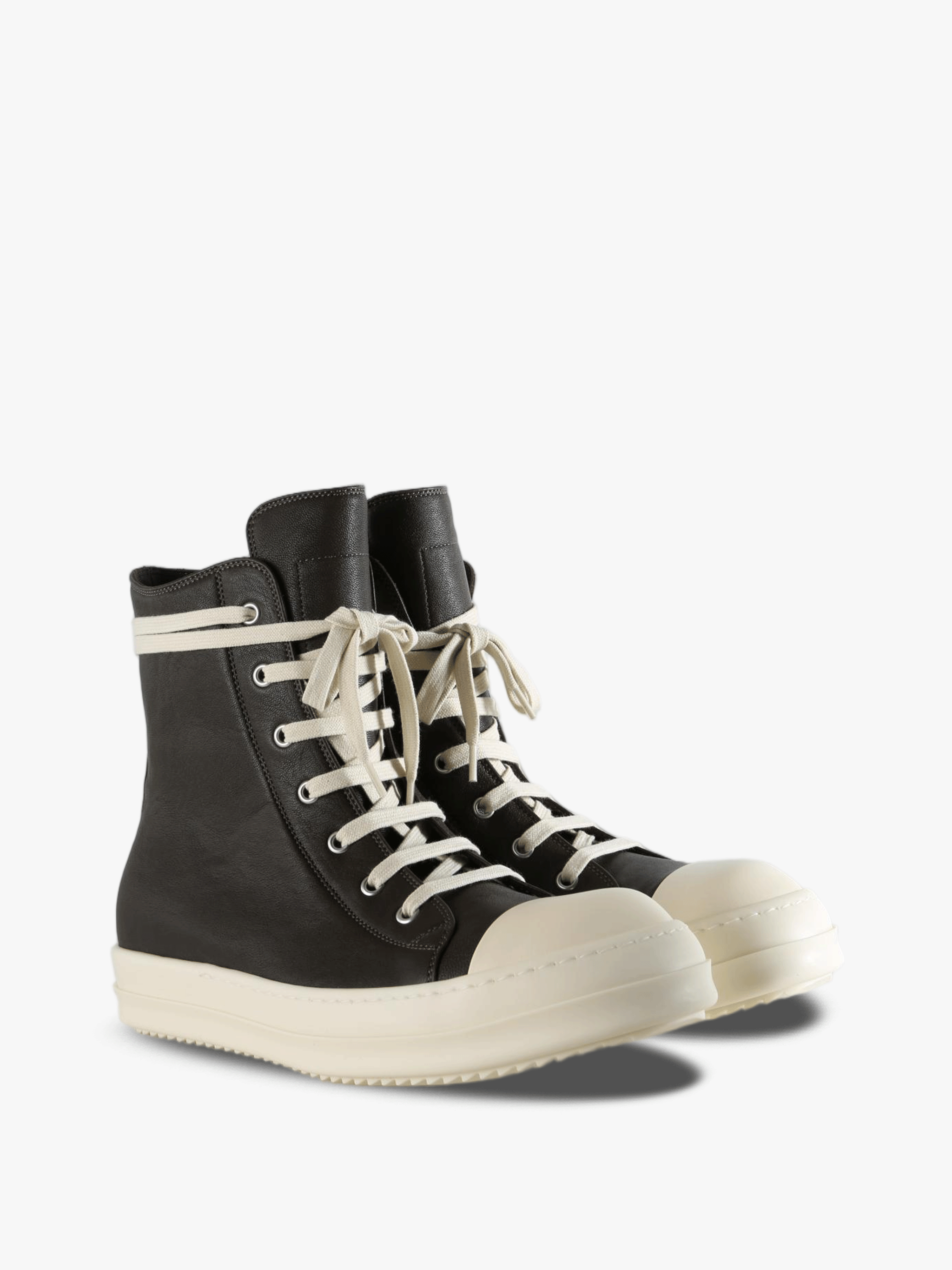 Black shoes, front view