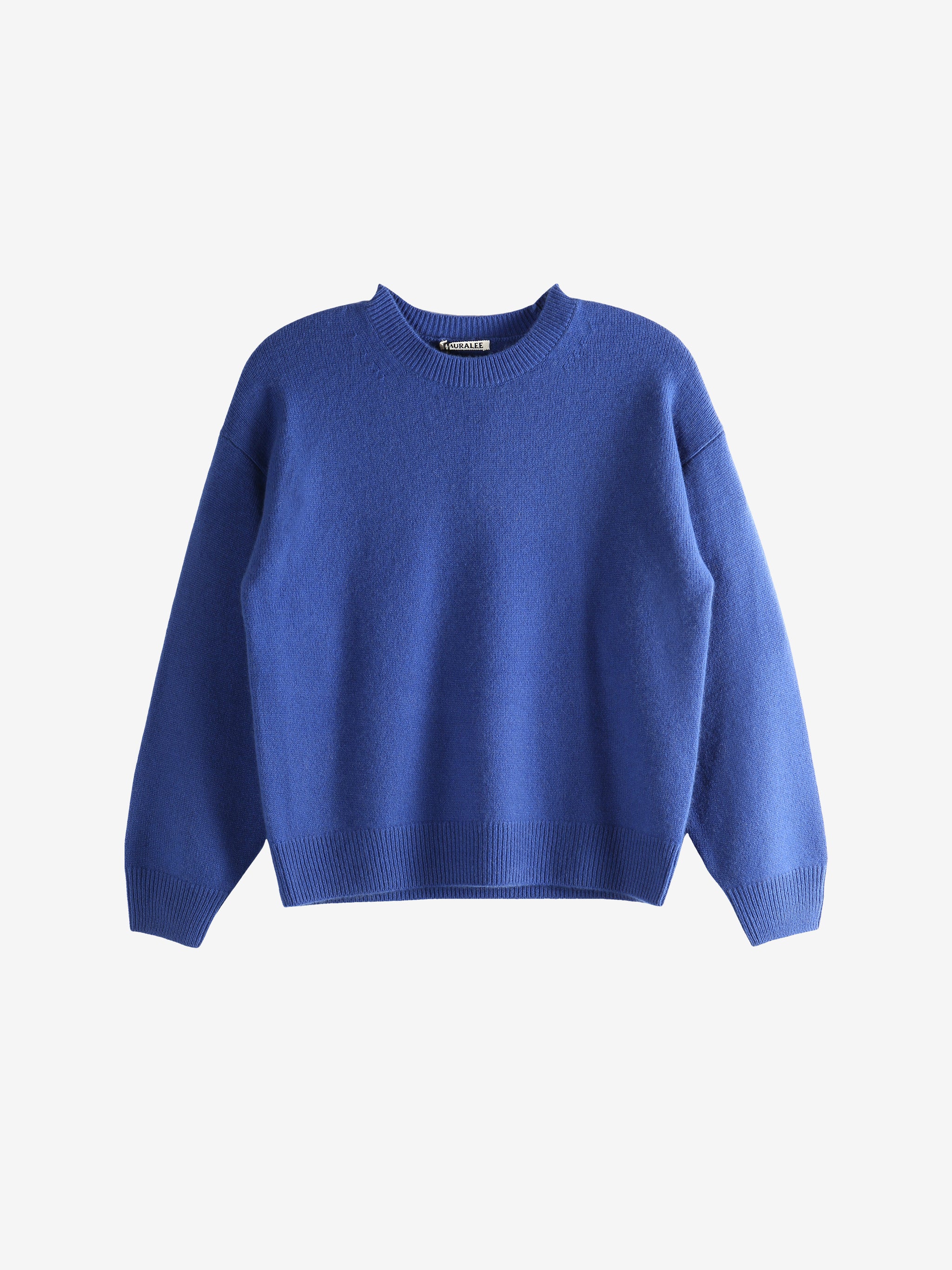 blue sweater,front view