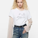 White t-shirt, full body view