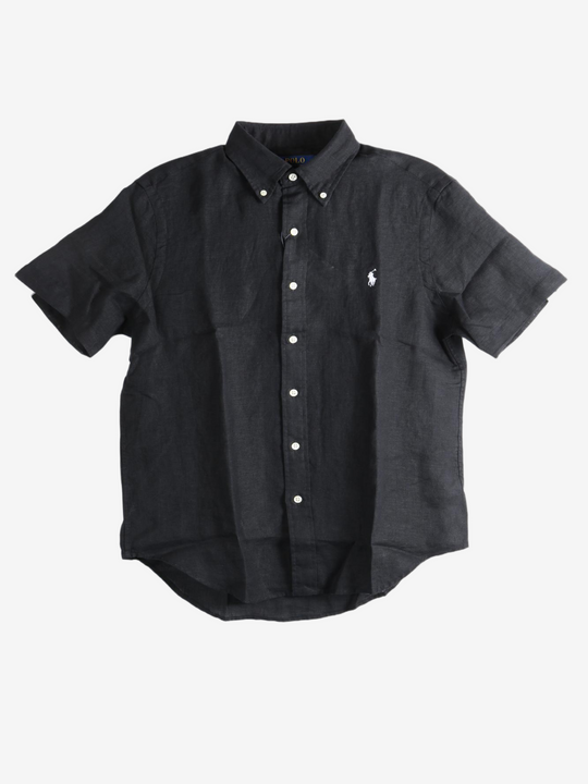 Black shirt, front view