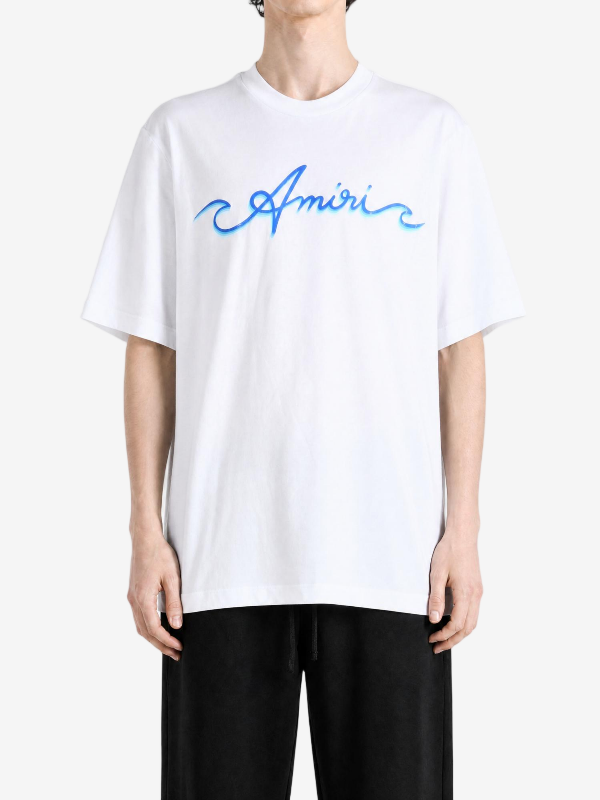 White t-shirt, full body view